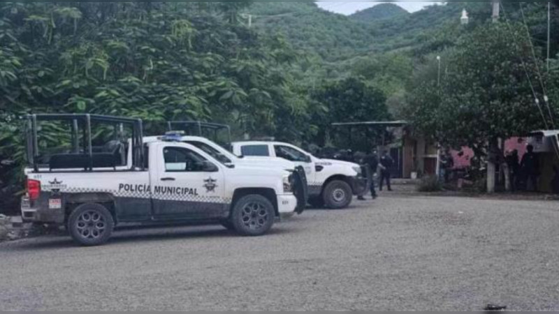 Bases policiacas, blanco de balaceras anoche en Buenavista, Michoacán: Más de una docena de ataques contra municipales en 2025; la Alcaldesa, amenazada 