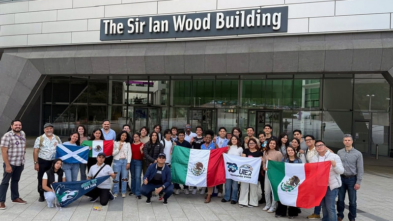 Estudiantes de UT San Juan fortalecen conocimientos en Escocia 