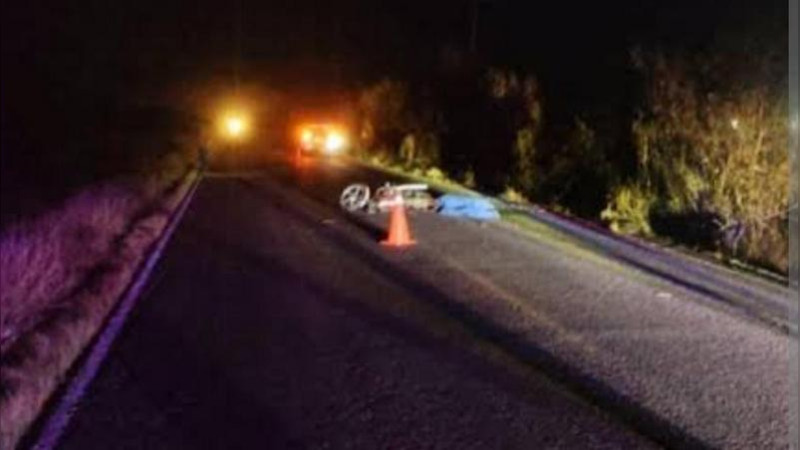 En Ixtlán, Michoacán, muere pareja en accidente de moto 