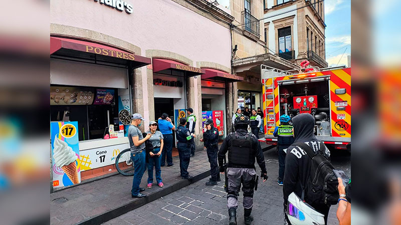 Conato de incendio en McDonald’s del Centro de Morelia, Michoacán moviliza a policías y bomberos 