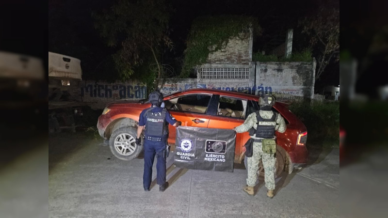 Revientan refugio criminal en Cenobio Moreno, Michoacán: Aseguran armas de grueso calibre y camionetas robadas 
