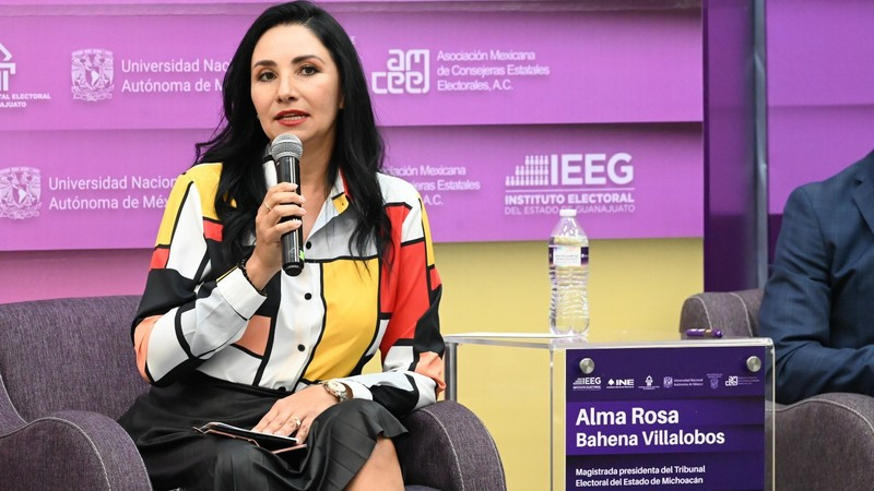 Dra. Alma Rosa Bahena, presidenta del TEEMICH, participó en el Foro "Elección judicial y democracia local: diálogo desde los OPLES" 