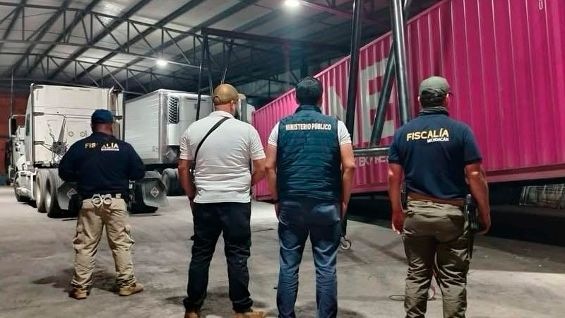 Recupera la FGE Michoacán tráileres y remolques robados en la autopista Siglo XXI 