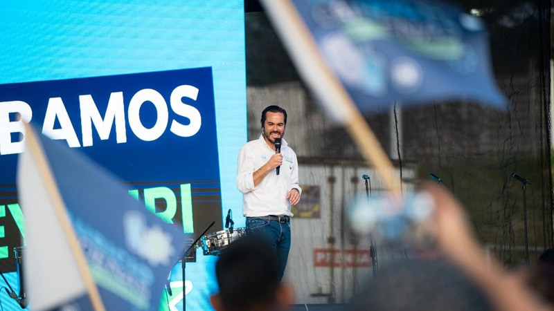 Diputado Mauricio Cárdenas Palacias rinde su primer informe de actividades en Querétaro 