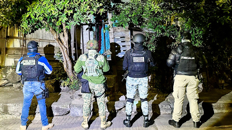 En Morelia, Michoacán aseguran 900 dosis de estupefacientes y detienen a dos personas 