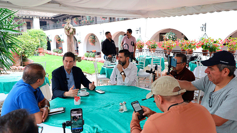 Se reúne Alfonso Martínez con empresarios de Uruapan  