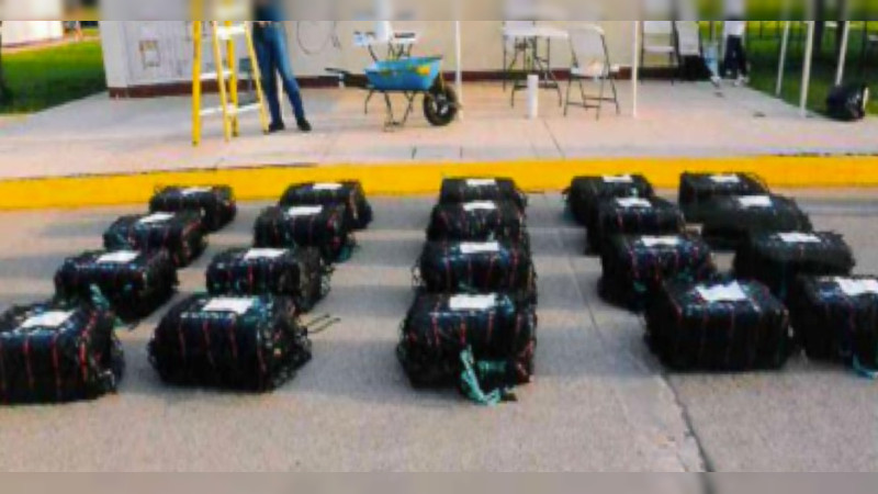 Detenidos en altamar con 600 kilos de estupefacientes, vinculados a proceso en Guerrero 