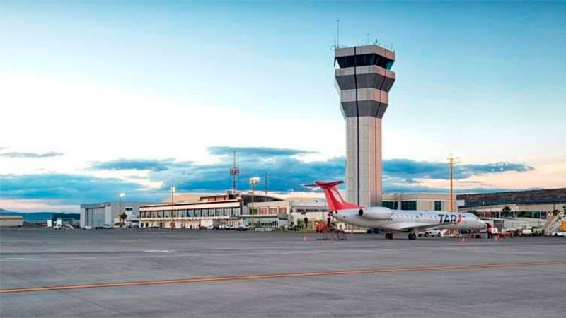 Suspenden vuelos en el AIQ por avería en avión  