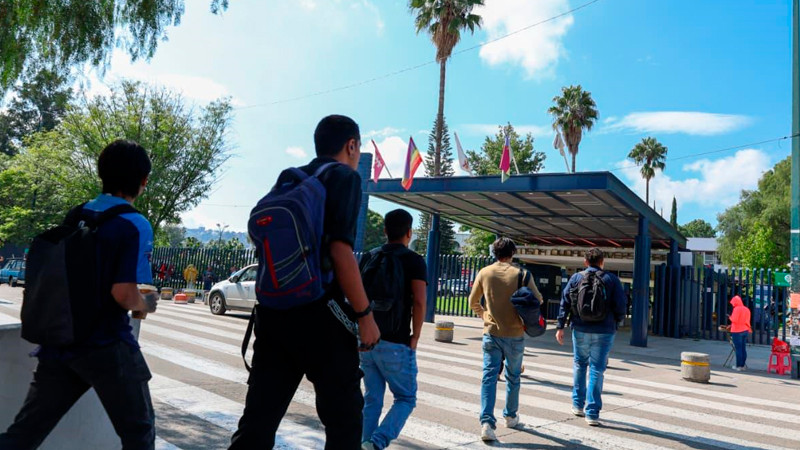 Abierta convocatoria de becas de Fundación Telmex Telcel; UMSNH invita a las y los estudiantes a participar 