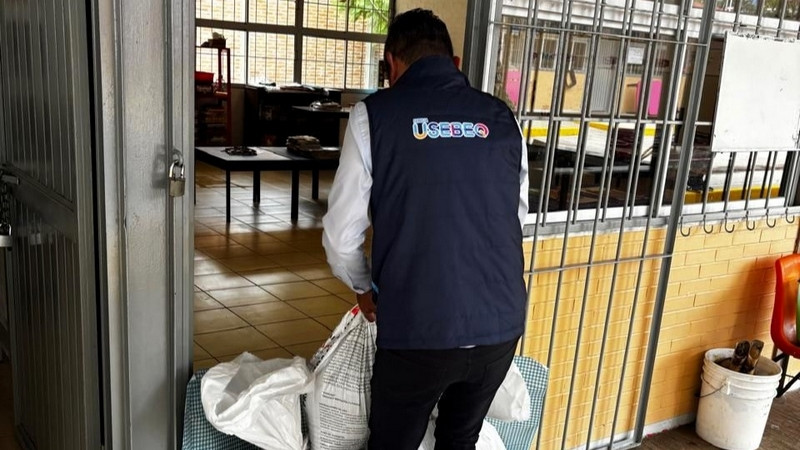 Atiende USEBEQ afectaciones por lluvias en escuelas 