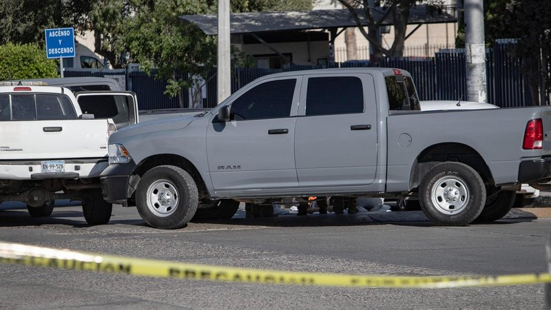 Dejó a su hija para inscribirse en la escuela, la esperaba afuera y lo ultimaron a tiros: ocurrió en Tijuana 