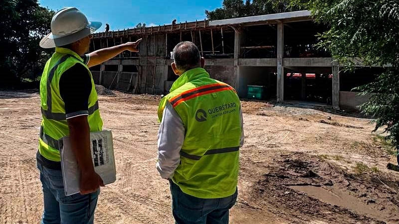 Instituto de Infraestructura Física Educativa del Estado de Querétaro supervisa obra en El Rocío 