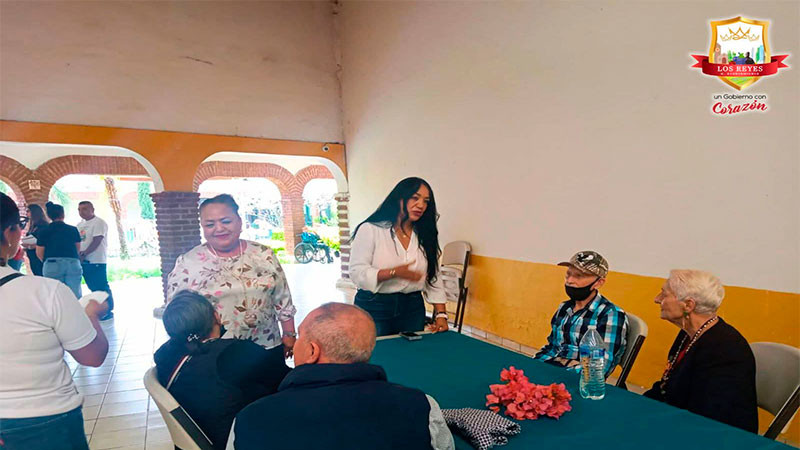 El Ayuntamiento de Los Reyes celebra a las y los abuelitos en su día 