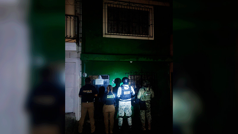 En Morelia, Michoacán mediante cateo asegura la FGE más de 900 dosis de sustancias ilícitas y detiene a un hombre 