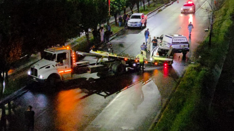 Aumenta a cuatro el número de muertos por volcadura en el Libramiento de Morelia, Michoacán 
