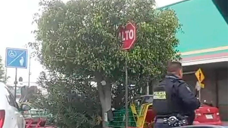 Se registra ataque armado en la inmediaciones de supermercado en Morelia, Michoacán, hay un herido y dos detenidos 