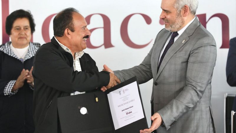 Más de un millón de sueños en marcha; Michoacán va por cuarto ciclo escolar completo: Bedolla 