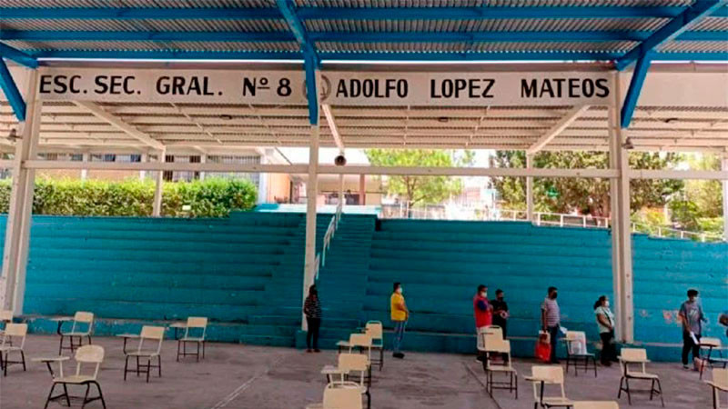 Adolescente que agredió a maestro con arma blanca permanecerá internado en Saltillo; aseguran que no cumple con elementos para clasificarse como tentativa de homicidio 