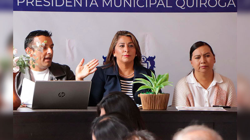 Fortalece Alma Mireya González lazos con el magisterio de Quiroga en inicio de ciclo escolar 
