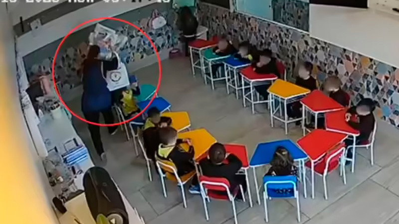 Cae maestra de kínder por golpear a niño de 4 años, en Brasil; agresión fue captada en video 