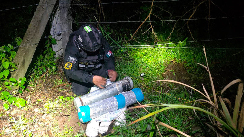 En Zinapécuaro, Michoacán, aseguran y desactivan 6 artefactos explosivos; contenían entre 8 y 10 kilos de pólvora 