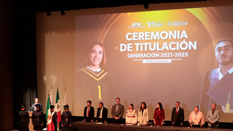 Se titulan 288 estudiantes de la Universidad Tecnológica de Morelia 