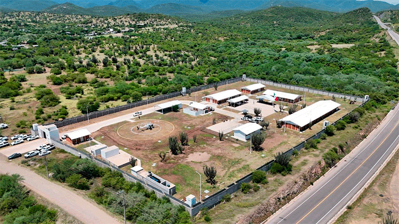 Inaugura Bedolla cuartel de la Guardia Civil en Arteaga; dará más seguridad a la autopista Siglo XXI 