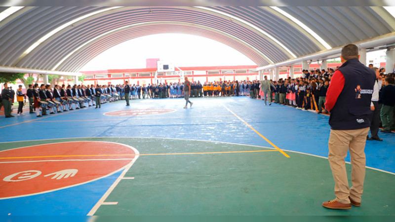 Juan Carlos Barragán entrega cancha en la Federal #1 con Échale una Mano a las Escuelas 