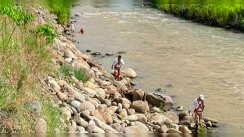 Buscan a joven que fue arrastrado por río en Tuxtla Chico, Chiapas 