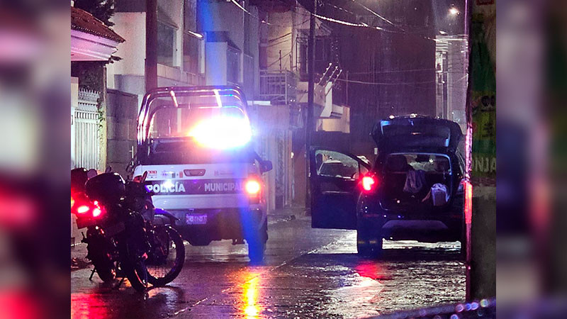 Balean a pareja en Uruapan, Michoacán 