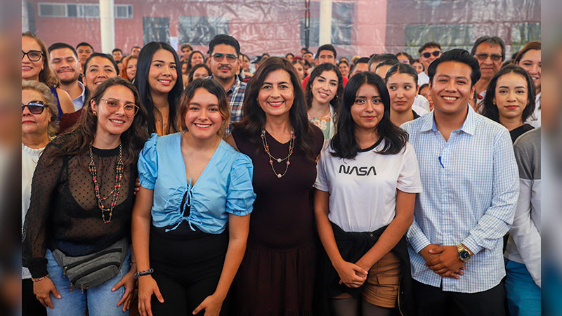 Reconoce Gabriela Molina presupuesto 2026 que se destinará a educación 