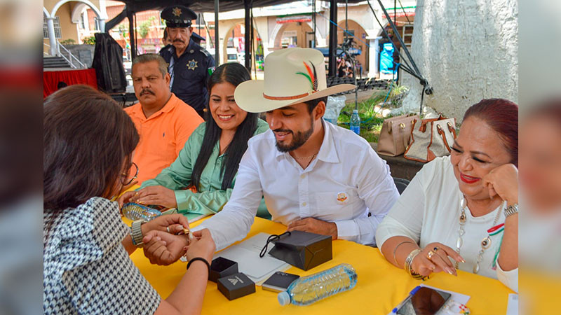 En Los Reyes se tiene un Gobierno cercano y comprometido con la gente; con éxito se realizó audiencia ciudadana 