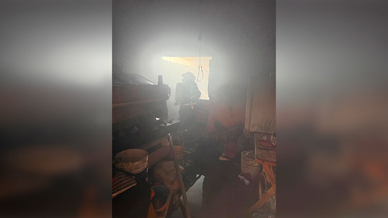 Se incendia vivienda en Zitácuaro, Michoacán, solo hubo daños materiales  