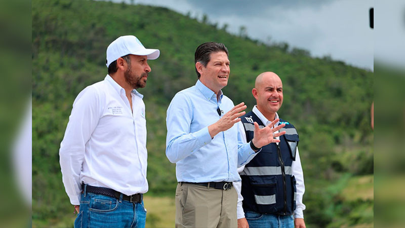 Alfonso Martínez supervisa obras del Acuaférico; beneficiarán al 80% de las y los morelianos 