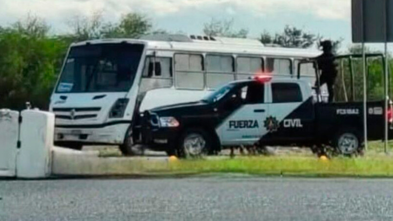 Abandonan restos humanos en autopista de Nuevo León; autoridades cierran la vialidad 