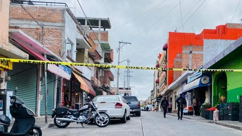 Vendedora de tamales es ultimada a tiros ante la mirada de comerciantes en Apaseo el Alto, Guanajuato 