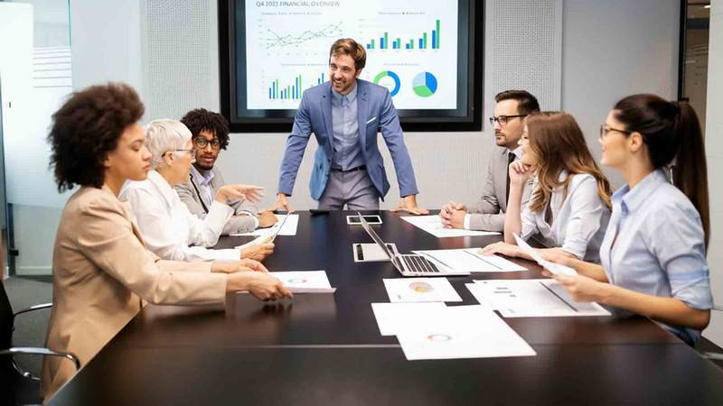 Domina el futuro financiero con la Maestría en Finanzas en línea de la UAG 