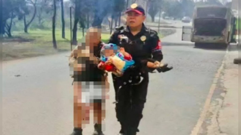 Confirman muerte de abuelita que protegió a su nieta durante explosión de pipa en Iztapalapa; le llaman "heroína de México" en redes sociales