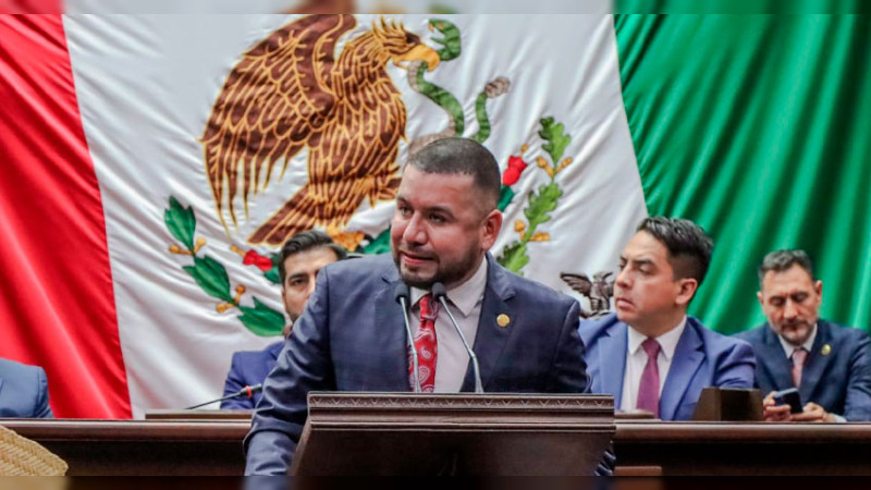  La verdadera fuerza de la política está en la cercanía con el pueblo: Reyes Galindo 
