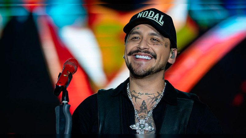 Miles de michoacanos celebran las fiestas patrias con Christian Nodal  