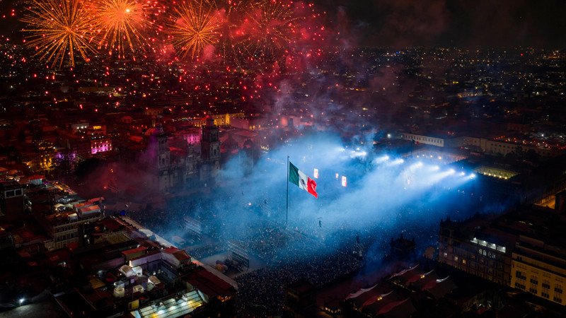 Más de 280 mil personas acudieron al Zócalo por primer Grito de Independencia de Sheinbaum 