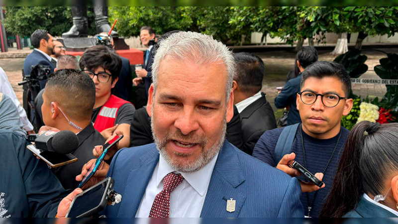 Pide Bedolla a alcalde de Uruapan: coordinación y trabajo en seguridad 