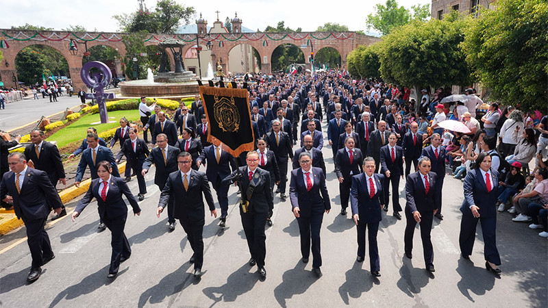 La fuerza de las y los nicolaitas se hizo presente en el desfile cívico con motivo del 215 aniversario del inicio de la Independencia de México   
