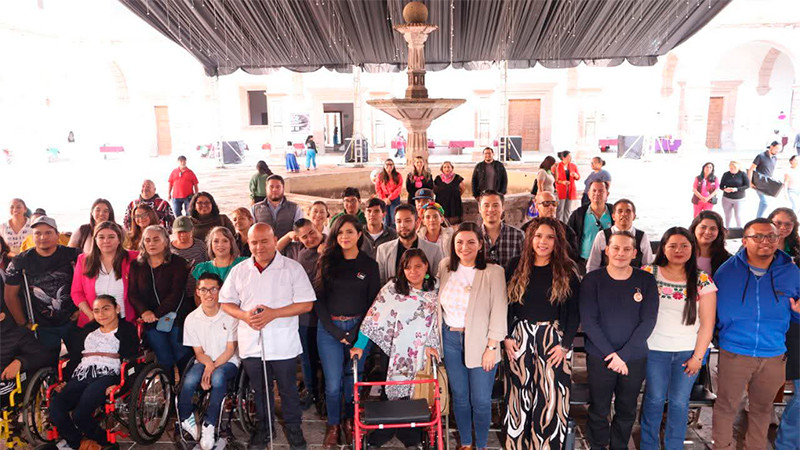 La inclusión no es un favor, es un derecho: Xóchitl Ruiz González en Mercadita “Talento Sin Barreras” 