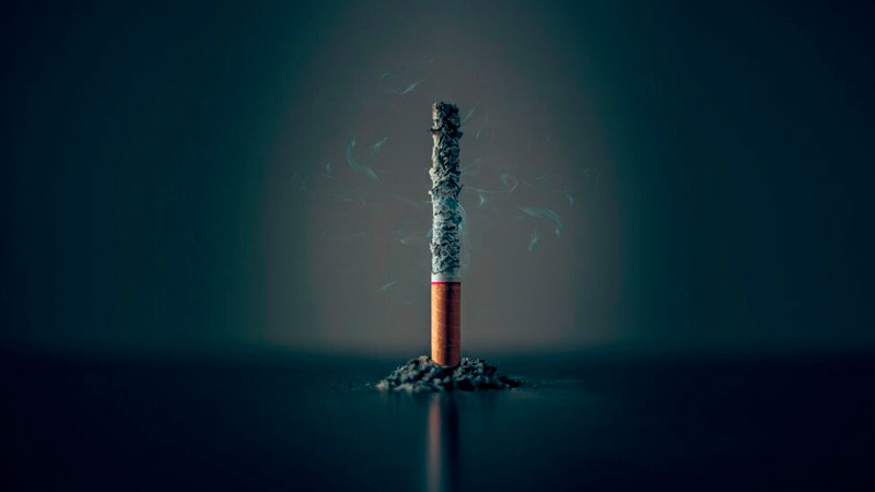 Aumento de impuestos a cigarros incentivará el mercado negro, advierte industria tabacalera 