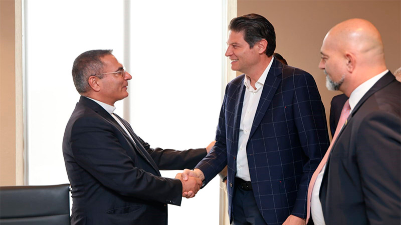 Se reúne Alfonso Martínez con Encargado de Negocios de Embajada de Armenia 