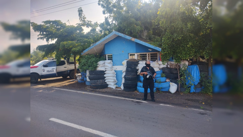 Balean a policías en su propia caseta en Buenavista, Michoacán 
