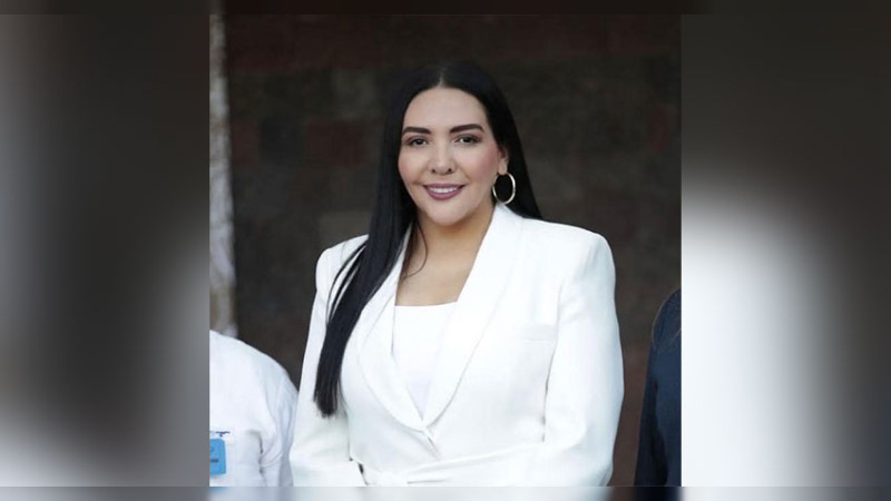 Adriana Campos Huirache llama a construir un Michoacán y país en paz y libre de violencia 