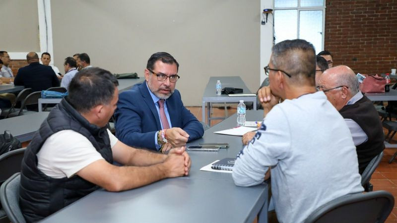 En pro de la paz en Michoacán, se reúne Oseguera Cortés con autoridades eclesiásticas 