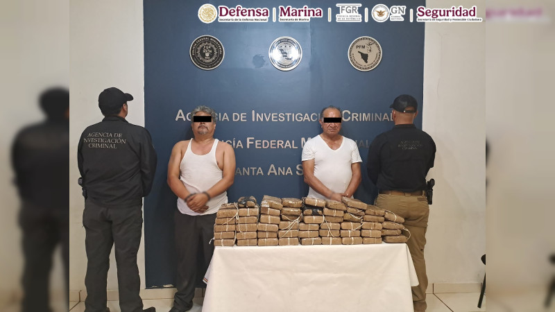 Aseguran millones de dólares en estupefacientes ocultos en autobús en Sonora: Hay dos detenidos 